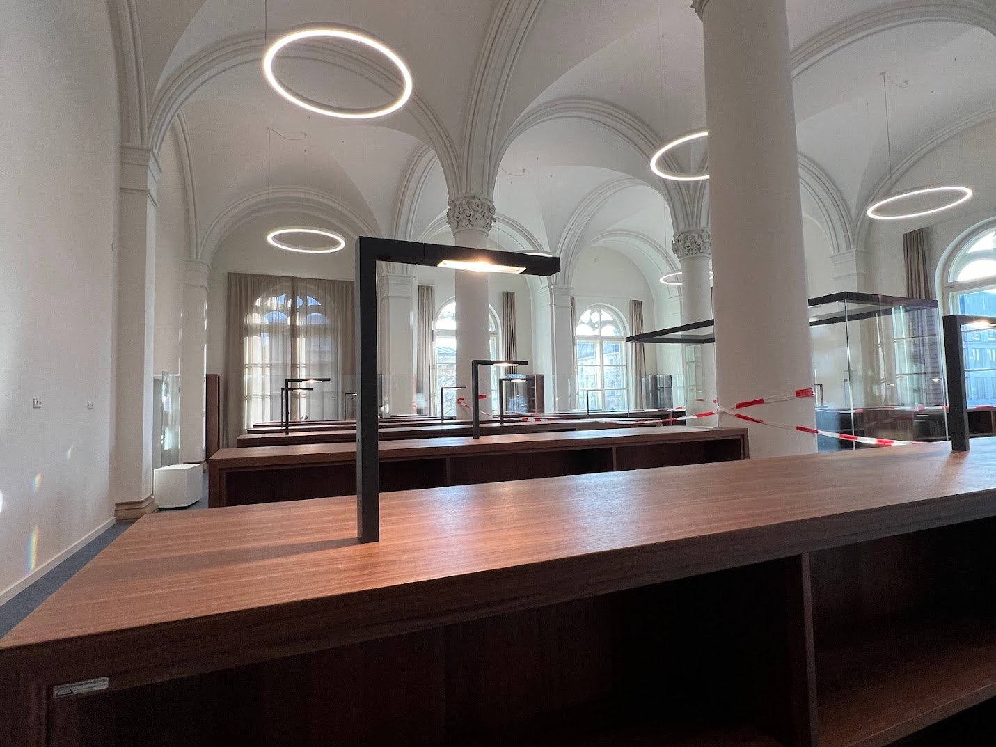 Regal-Beleuchtung in der BSB München